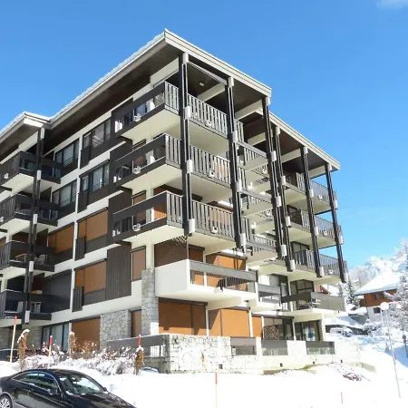 Proche Commerces Et Pistes, Ideal 3-4 Personnes - Fr-1-304-79